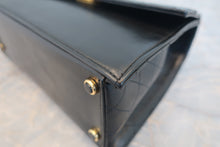 将图片加载到图库查看器，CHANEL/香奈儿 2.55 链条包 羊皮 Black/Gold hadware(黑色/金色金属) 肩背包 800020260
