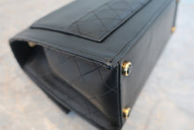 将图片加载到图库查看器，CHANEL/香奈儿 2.55 链条包 羊皮 Black/Gold hadware(黑色/金色金属) 肩背包 800020260

