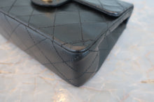 将图片加载到图库查看器，CHANEL/香奈儿 迷你CF 单盖 链条包 羊皮 Black/Gold hadware(黑色/金色金属) 肩背包 800030199
