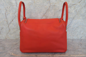 HERMES／エルメス リンディ30 ヴォースイフト カプシーヌ T刻印 ショルダーバッグ 700020033