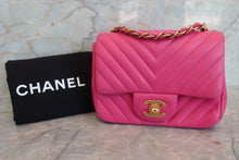 Load image into Gallery viewer, CHANEL  V-Stitch chain shoulder bag Lambskin Pink/Gold hadware Shoulder bag 700060070
