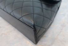 画像をギャラリービューアに読み込む, CHANEL/シャネル マトラッセ台形ハンドバッグ キャビアスキン ブラック/ゴールド金具 ハンドバッグ 800040032
