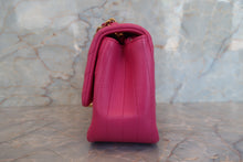 Load image into Gallery viewer, CHANEL  V-Stitch chain shoulder bag Lambskin Pink/Gold hadware Shoulder bag 700060070
