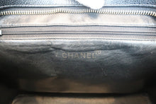 Load image into Gallery viewer, CHANEL Medallion Tote Caviar skin Black/Gold hadware Tote bag 600060018
