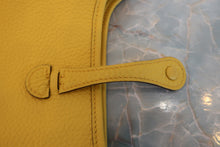 将图片加载到图库查看器，HERMES EVELYNE TPM Clemence leather Jaune de naples W刻印 Shoulder bag 600080203
