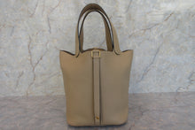 Load image into Gallery viewer, HERMES PICOTIN LOCK MM Clemence leather Trench Y Engraving Hand bag 700020070
