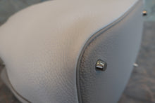 画像をギャラリービューアに読み込む, HERMES／エルメス ピコタンロックカザックＭＭ トリヨンクレマンス ホワイト/パールグレー □P刻印 ハンドバッグ 800010096
