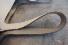 画像をギャラリービューアに読み込む, HERMES／エルメス ピコタンロックカザックＭＭ トリヨンクレマンス ホワイト/パールグレー □P刻印 ハンドバッグ 800010096
