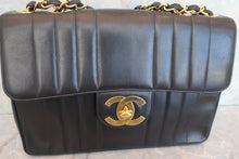 Load image into Gallery viewer, CHANEL Mademoiselle Single flap chain shoulder bag Lambskin Black/Gold hadware Shoulder bag 600040189
