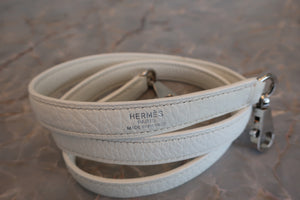 HERMES／エルメス ケリー28 トリヨンクレマンス ホワイト □I刻印 ショルダーバッグ 700080133
