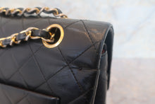 Load image into Gallery viewer, CHANEL Matelasse double flap double chain shoulder bag LambskinBlack/Gold hadware Shoulder bag 700120091
