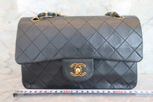 画像をギャラリービューアに読み込む, CHANEL/シャネル マトラッセＷフラップチェーンショルダーバッグ ラムスキン ブラック/ゴールド金具 ショルダーバッグ 700070133

