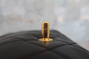 CHANEL/シャネル ダイアナマトラッセチェーンショルダーバッグ ラムスキン ブラック/ゴールド金具 ショルダーバッグ 700070093