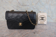画像をギャラリービューアに読み込む, CHANEL/シャネル マトラッセチェーンショルダーバッグ ラムスキン ブラック/ゴールド金具 ショルダーバッグ 800020253
