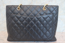 Load image into Gallery viewer, CHANEL GST Tote bag Lambskin Black/Gold hadware Tote bag 700120077
