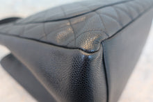 Load image into Gallery viewer, CHANEL GST Tote bag Lambskin Black/Gold hadware Tote bag 700120077
