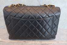 将图片加载到图库查看器，CHANEL/香奈儿 中号CF 单盖包 链条包 羊皮 Black/Gold hadware(黑色/金色金属) 肩背包 600070065
