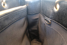 Load image into Gallery viewer, CHANEL GST Tote bag Lambskin Black/Gold hadware Tote bag 700120077
