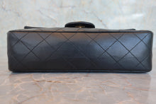 Load image into Gallery viewer, CHANEL Matelasse double flap double chain shoulder bag Lambskin Black/Gold hadware Shoulder bag 800070030
