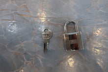 画像をギャラリービューアに読み込む, HERMES／エルメス ピコタンロックカザックPM トリヨンクレマンス/ヴォースイフト ルージュアッシュ/ブリック □R刻印 ハンドバッグ 700080171
