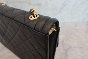 CHANEL/シャネル マトラッセフリンジチェーンショルダーバッグ ラムスキン ブラック/ゴールド金具 ショルダーバッグ 700070134