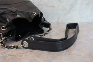 CHANEL CC mark drawstring chain shoulder bag Caviar skin Black/Silver hadware Shoulder bag 700060035