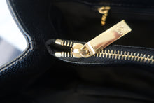 Load image into Gallery viewer, CHANEL GST Tote bag Lambskin Black/Gold hadware Tote bag 700120077
