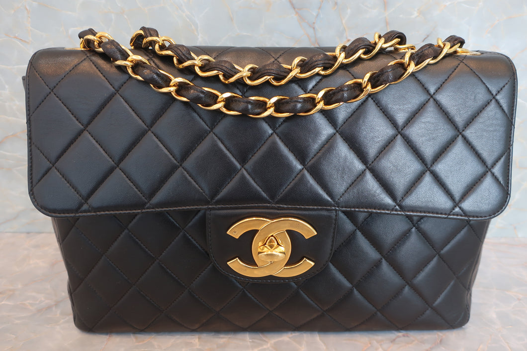 CHANEL Medium Matelasse single flap chain shoulder bag Lambskin Black/Gold hadware Shoulder bag 6000700069