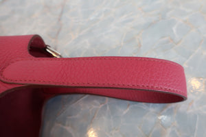 HERMES PICOTIN LOCK PM Clemence leather Ruby □R刻印 Hand bag 600080207