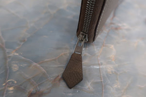 HERMES Azapp Long Silkin Epsom leather/Silk Etoupe gray □P Engraving Wallet 600010069