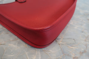 HERMES／エルメス エブリンTPM トリヨンクレマンス ヴァーミリオン Z刻印 ショルダーバッグ 700080179