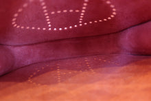 Load image into Gallery viewer, HERMES  EVELYNE TPM Clemence leather Vermillon Z Engraving Shoulder bag 700080179

