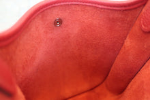 Load image into Gallery viewer, HERMES  EVELYNE TPM Clemence leather Vermillon Z Engraving Shoulder bag 700080179
