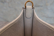画像をギャラリービューアに読み込む, HERMES／エルメス エブリンTPM トリヨンクレマンス ニューホワイト B刻印 ショルダーバッグ 800080195
