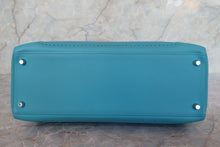 画像をギャラリービューアに読み込む, HERMES／エルメス ケリー35 ギリーズ トゴ/ヴォースイフト ターコイズ T刻印 ショルダーバッグ 700100241
