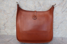 将图片加载到图库查看器，HERMES EVELYNE 1PM Barenia Fauve □D刻印 Shoulder bag 600100218
