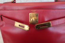 Load image into Gallery viewer, HERMES KELLY 28 Box carf leather Rouge vif Shoulder bag 500040113
