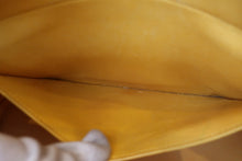 将图片加载到图库查看器，HERMES BOLIDE 35 Graine Couchevel leather Jaune □A刻印 Shoulder bag 800020121
