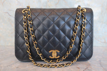 画像をギャラリービューアに読み込む, CHANEL/シャネル マトラッセフルフラップチェーンショルダーバッグ ラムスキン ブラック/ゴールド金具 ショルダーバッグ 800060213
