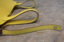 Load image into Gallery viewer, HERMES PICOTIN LOCK PM Clemence leather Lime U Engraving Hand bag 700120082

