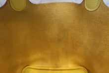 Load image into Gallery viewer, HERMES PICOTIN LOCK PM Clemence leather Lime U Engraving Hand bag 700120082
