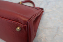 将图片加载到图库查看器，HERMES KELLY 32 Clemence leather Rouge H □F刻印 Shoulder bag 600090228
