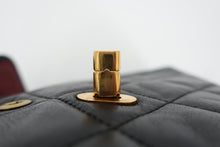 画像をギャラリービューアに読み込む, CHANEL/シャネル パリ限定マトラッセダブルフラップチェーンショルダーバッグ ラムスキン ブラック/ゴールド金具 ショルダーバッグ 800100050
