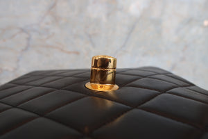 CHANEL/シャネル 中マトラッセシングルフラップチェーンショルダーバッグ ラムスキン ブラック/ゴールド金具 ショルダーバッグ 700080160