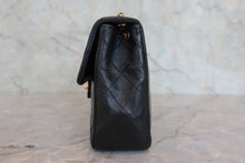 将图片加载到图库查看器，CHANEL/香奈儿 迷你CF 单盖 链条包 羊皮 Black/Gold hadware(黑色/金色金属) 肩背包 800050134
