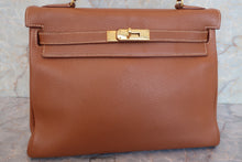 将图片加载到图库查看器，HERMES KELLY 32 Clemence leather Gold □C刻印 Hand bag 600080196
