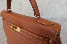 将图片加载到图库查看器，HERMES KELLY 32 Clemence leather Gold □C刻印 Hand bag 600080196
