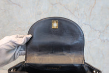 將圖片載入圖庫檢視器 CHANEL/シャネル マトラッセチェーンリュック ラムスキン ブラック/ゴールド金具 リュック 800030206
