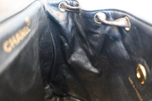 將圖片載入圖庫檢視器 CHANEL/シャネル マトラッセチェーンリュック ラムスキン ブラック/ゴールド金具 リュック 800030206
