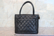 画像をギャラリービューアに読み込む, CHANEL/シャネル 復刻トート キャビアスキン ブラック/シルバー金具 トートバッグ 800010031
